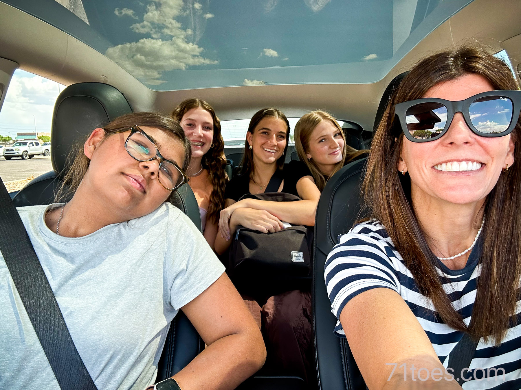Shawni driving with the carpool girls