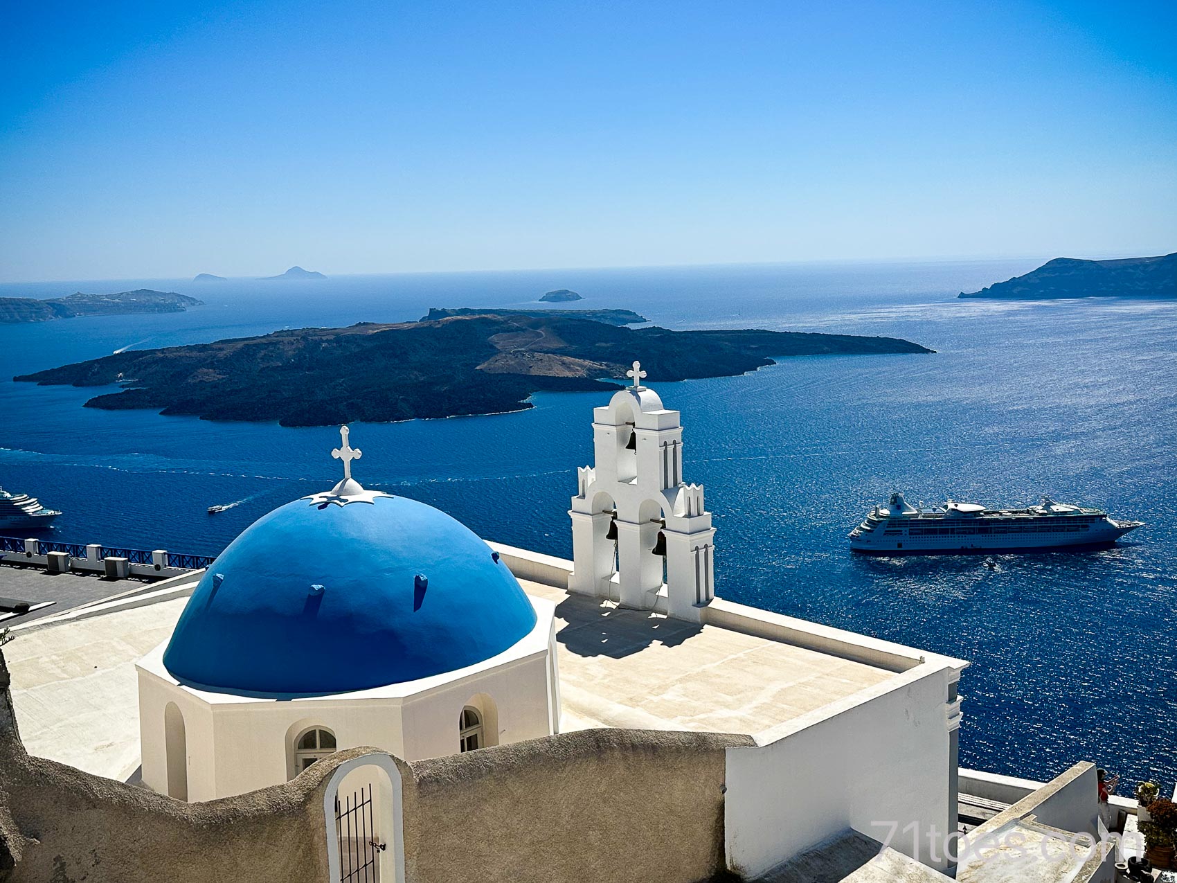 the best way to see those magnificent Greek Islands